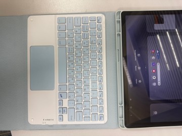 Б/в Планшет Samsung galaxy tab a9+ 8/128gb wi-fi + чехол клавіатура 01-200983669