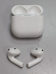 Б/в Навушники Apple airpods 4 01-201003684