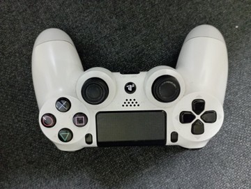 Б/в Геймпад Sony dualshock 4 v2 01-201030029