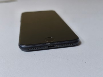 Б/в Мобільний телефон Apple iphone 7 32gb 01-201036025