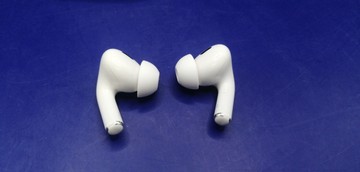Б/в Навушники Apple airpods pro 2nd generation with magsafe charging case usb-c 01-201052664
