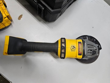 Б/в Кутова шліфмашина Dewalt dcg418 1акб 6ah зп 01-201065698