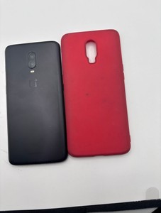 Б/в Мобільний телефон Oneplus 6t 8/128gb 01-201092565