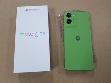 Б/в Мобільний телефон Motorola moto g06 4g 4/128gb 01-201138737
