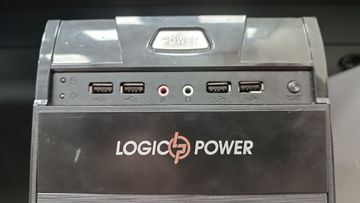 01-200575046: Пк intel xeon e3-1220/ram 8 gb/hdd відсутній/ssd 240 gb/amd/ ati radeon rx 560 2gb gddr5 128bit