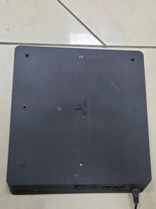 01-200779132: Sony playstation 4 slim 1tb