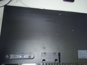 01-200778776: Samsung s24r650fdi