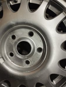 01-200781450: Без Виробника r15 5 болтів.15х6jj