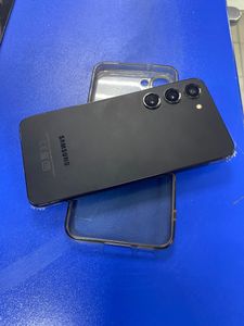 01-200782413: Samsung galaxy s23 8/256gb