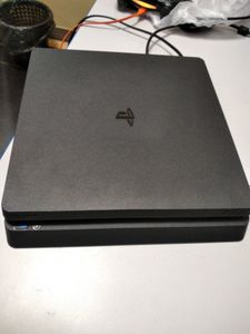 01-200783064: Sony playstation 4 slim 500gb