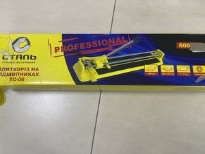 Б/в Плиткоріз ручний Сталь тс-06 01-200804073