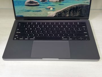 Б/в Ноутбук Apple macbook pro 14 / a2918 / apple m3/ ram 8gb/ ssd 512gb/ 10 core gpu 01-200808996