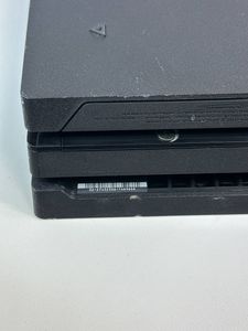 Б/в Ігрова приставка Sony playstation 4 pro 01-200821537
