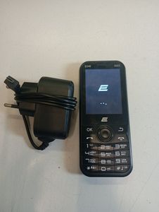 Б/у Мобильный телефон 2E e240 2022 01-200827948