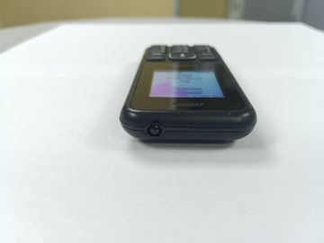 Б/в Мобільний телефон Nomi i1880 01-200830930