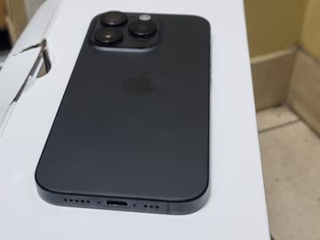 Б/в Мобільний телефон Apple iphone 15 pro 128gb 01-200810434