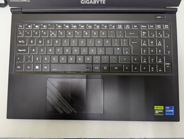 Б/в Ноутбук Gigabyte 15/core i7-13620h ddr5/16gb ddr5/ssd 1000 gb/geforce rtx4050 6gb 01-200852035