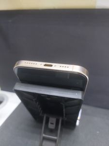 Б/в Мобільний телефон Apple iphone 16 pro max 512gb 01-200861232