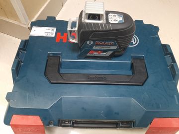 Б/в Лазерний нівелір Bosch gll 3-80 c professional + lr 6 0601063r05 01-200866989