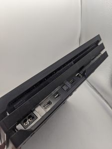 Б/в Ігрова приставка Sony playstation 4 pro 1tb 01-200874909