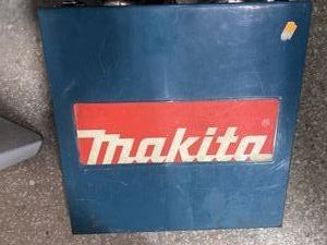 Б/у Ножницы по металлу Makita js3200 01-200881912