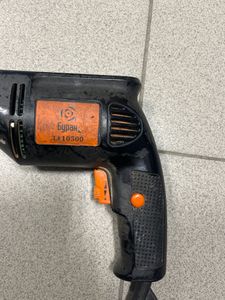 Б/в Шуруповерт 220V Буран дэ-10500 01-200888017