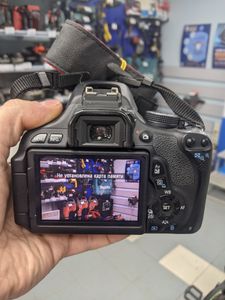 Б/в Фотоапарат Canon eos 600d + ef-s 18-55mm 1:3.5-5.6 is ii 01-200855530