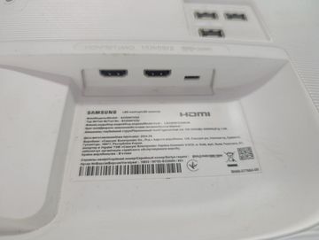 Б/в Монітор Samsung smart m7 m70d uhd ls32dm703ui 01-200905723