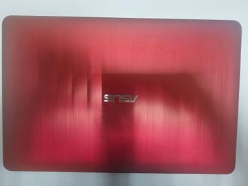 Asus 15/core i3 5005u ddr3/4gb ddr3/hdd 1000 gb/geforce 920m 2gb