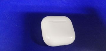 Б/в Навушники Apple airpods 4 with active noise cancellation 01-200923449