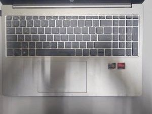 Б/в Ноутбук Hp екр 15,6 / ryzen 5 7520u / ram8gb / ssd512gb 01-200926505