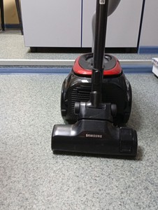 Б/в Пилосос Samsung anti-tangle vc07m2110sr 01-200940702