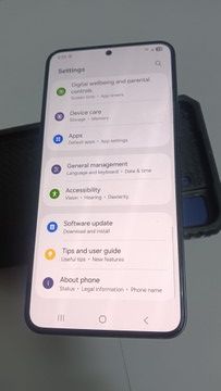 Б/в Мобільний телефон Samsung galaxy s22 sm-s901w 8/128gb 01-200992211