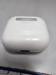 Б/в Навушники Apple airpods 4 01-201008220