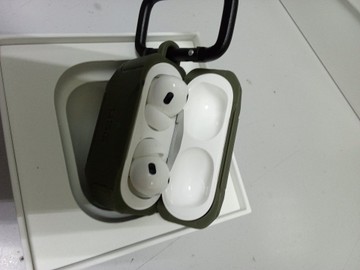 Б/в Навушники Apple airpods pro 2nd generation with magsafe charging case usb-c 01-201026259