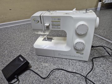 Б/в Швейна машина Minerva m320 01-201038982