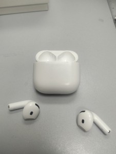 Б/в Навушники Apple airpods 4 01-201054003