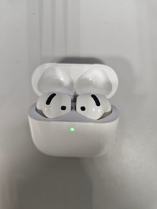 Б/в Навушники Apple airpods 4 01-201068680