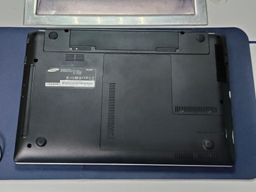 Б/в Ноутбук Samsung 15/pentium p6200 ddr3/2gb ddr3/hdd 250 gb/ssd *відсутній/*інтегрована 01-201075537