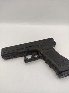 Б/в Пневматичний пістолет Umarex glock 17 01-201108442