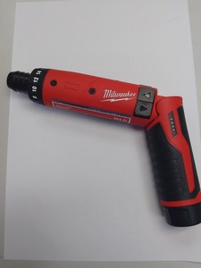 Б/в Шурупокрут Milwaukee m4 d-202b 01-201148318