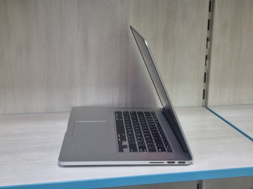 Б/в Ноутбук Apple macbook pro a1398 15,4" core i7 2.2ghz/ram 16gb/ssd256gb/intel iris pro 01-201155561