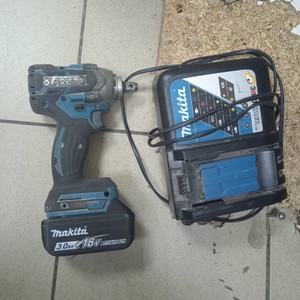 Б/у Гайковерт Makita dtw285z 01-201166152