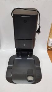 16-000255111: Roomba i8+ plus