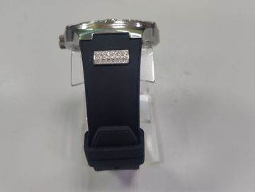 01-200589820: Guess gw0641g1