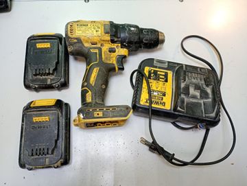 01-200736628: Dewalt dcf809 / dcd777 / 2акб 1,5ah / зп