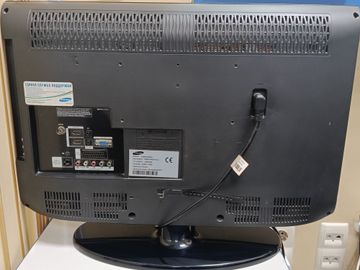 01-200635559: Samsung le26c454