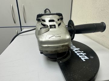 01-200763108: Makita ga9020