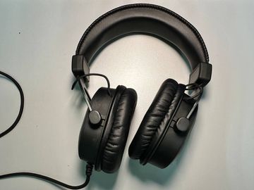 01-200771983: Fifine h6w