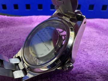 01-200783130: Marc Jacobs mbm3337